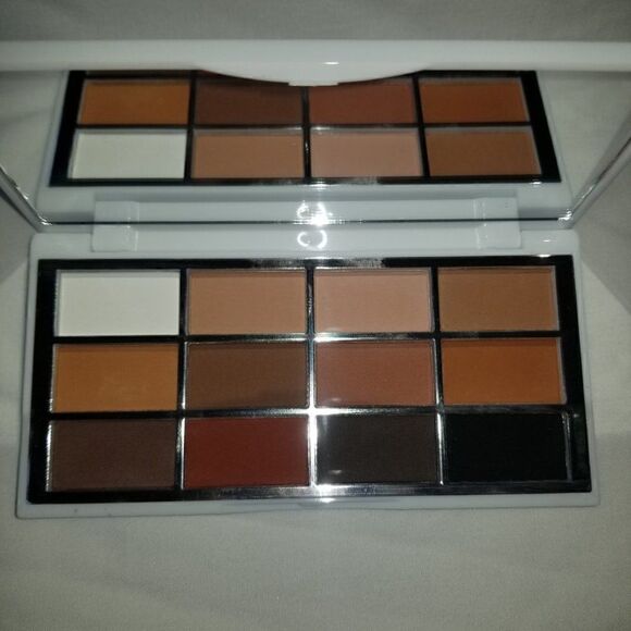 Lash Step Matte About You Eyeshadow Palette - Picture 5 of 5